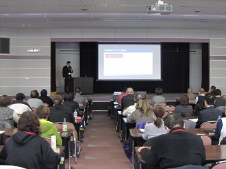 少年補導員ステップアップ研修会（活動報告）の様子