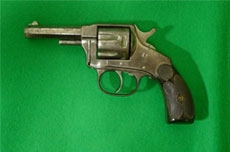 軍用拳銃の写真2