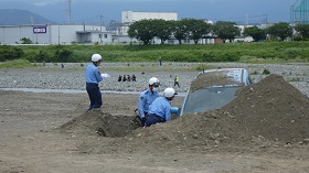 救出救助訓練の様子1