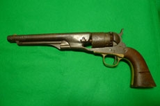 旧軍用拳銃の写真