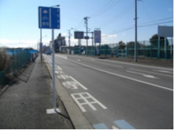 普通自転車専用通行帯の例の画像
