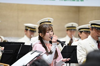 佐久間彩加さんのオープニングライブ