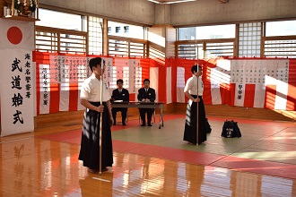 なぎなた演武の写真