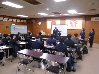 採用試験についての説明の状況