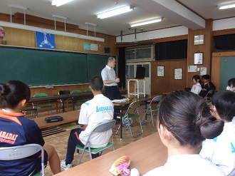 足柄台中学校における非行防止教室2