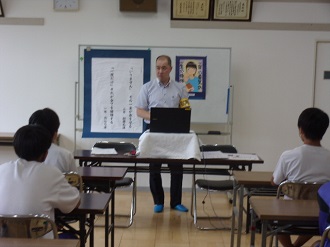 文命中学校における薬物乱用防止教室について