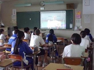 南足柄中学校における薬物乱用防止教室