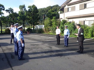 秋の交通安全運動（中井町役場）の写真