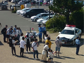 体験乗車や撮影会の様子