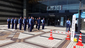 テロ対策訓練の写真1