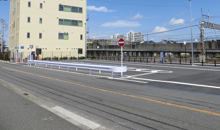 戸塚第2バスセンター一般車乗降レーンの写真