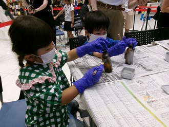 職業体験イベント　鑑識体験