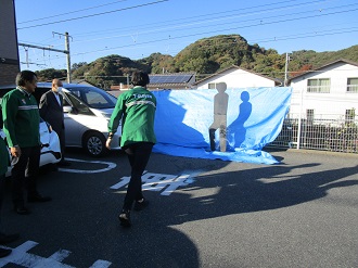 カラーボールの投てき訓練