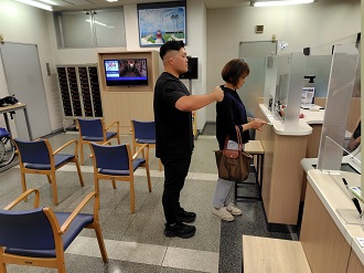 強盗訓練(横浜銀行逗子支店)の写真